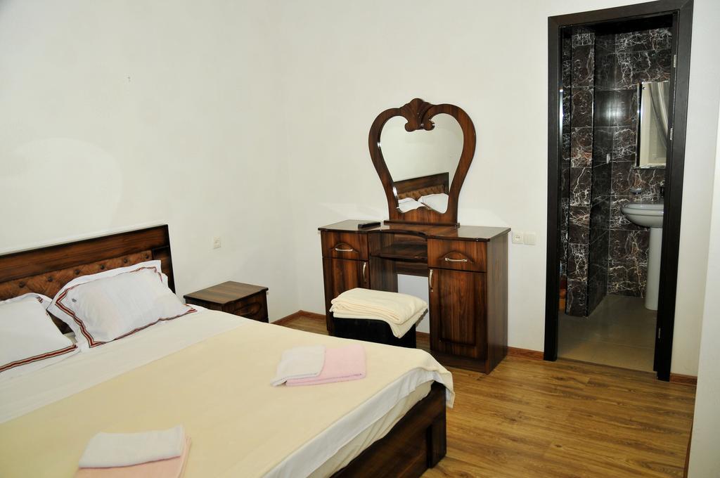 Alma-Ata Hotel Borjomi Rom bilde