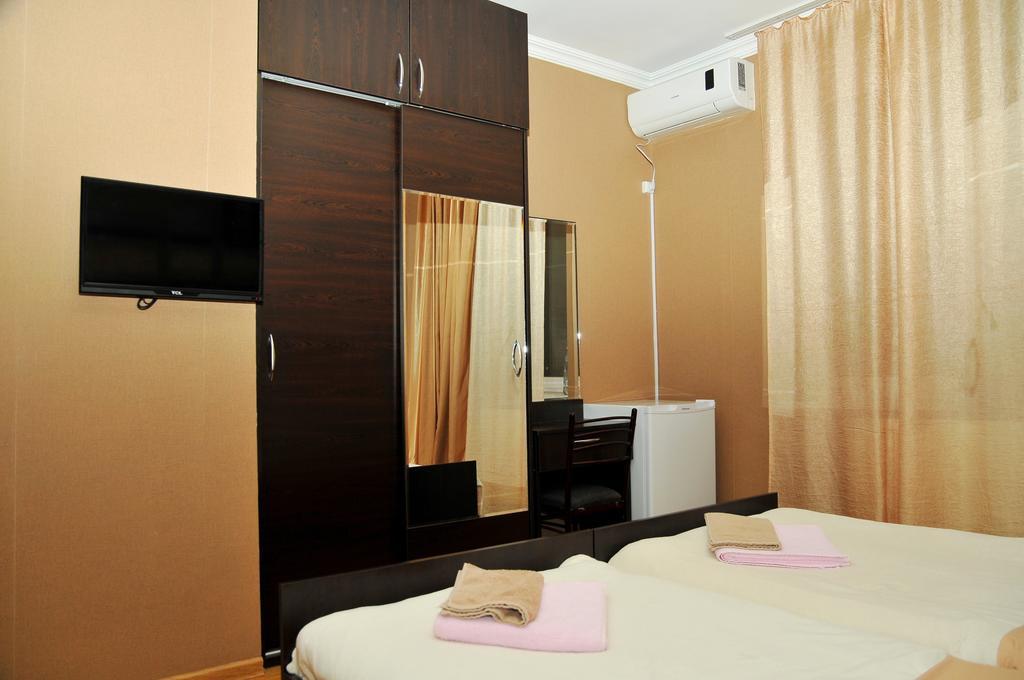 Alma-Ata Hotel Borjomi Rom bilde