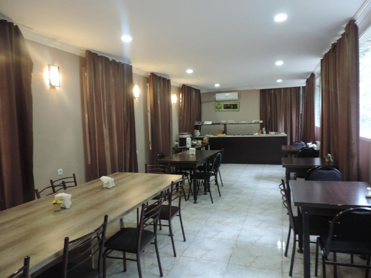 Alma-Ata Hotel Borjomi Eksteriør bilde